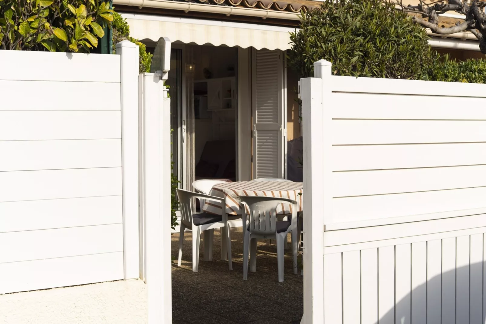 Les Ondines 2 - N°33 - M3M6 - Hal-ontvangst