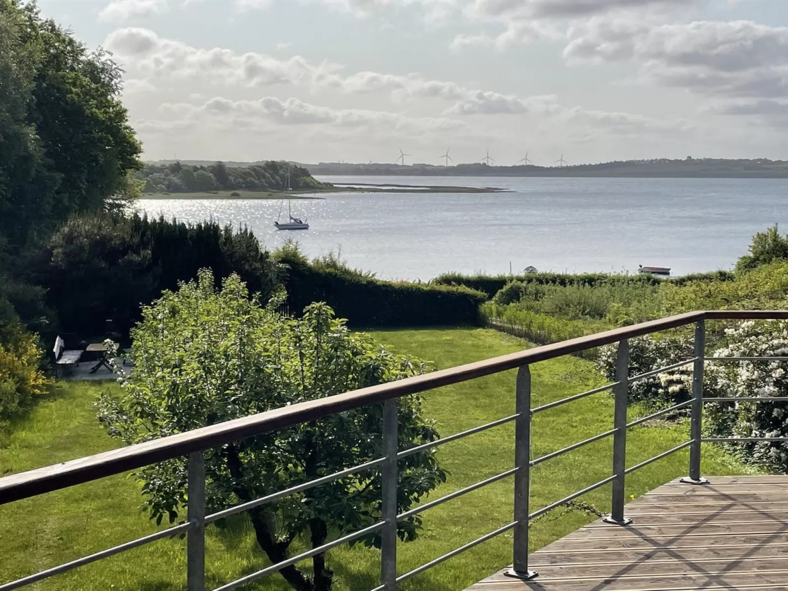 "Nico" - 70m to the fjord - Buiten