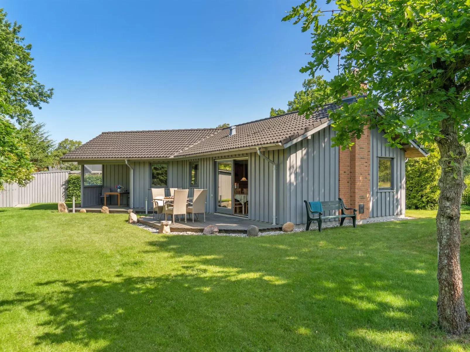 "Steffenie" - 250m from the sea-Buiten