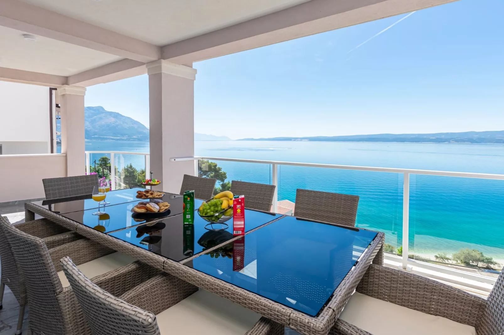 Apartments Hope (Dugi Rat) - Three-Bedroom Apartment with Jacuzzi  (Stanko) - Eetkamer