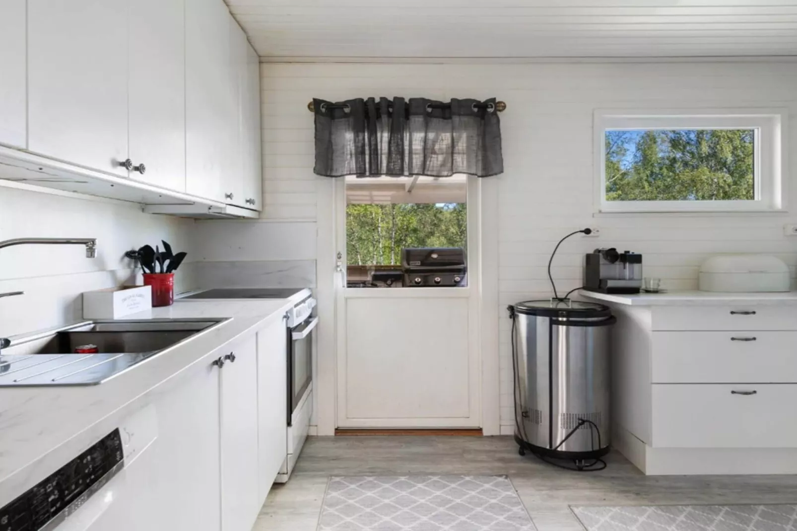 Gezellig toevluchtsoord in het bos met bubbelbad-Binnen