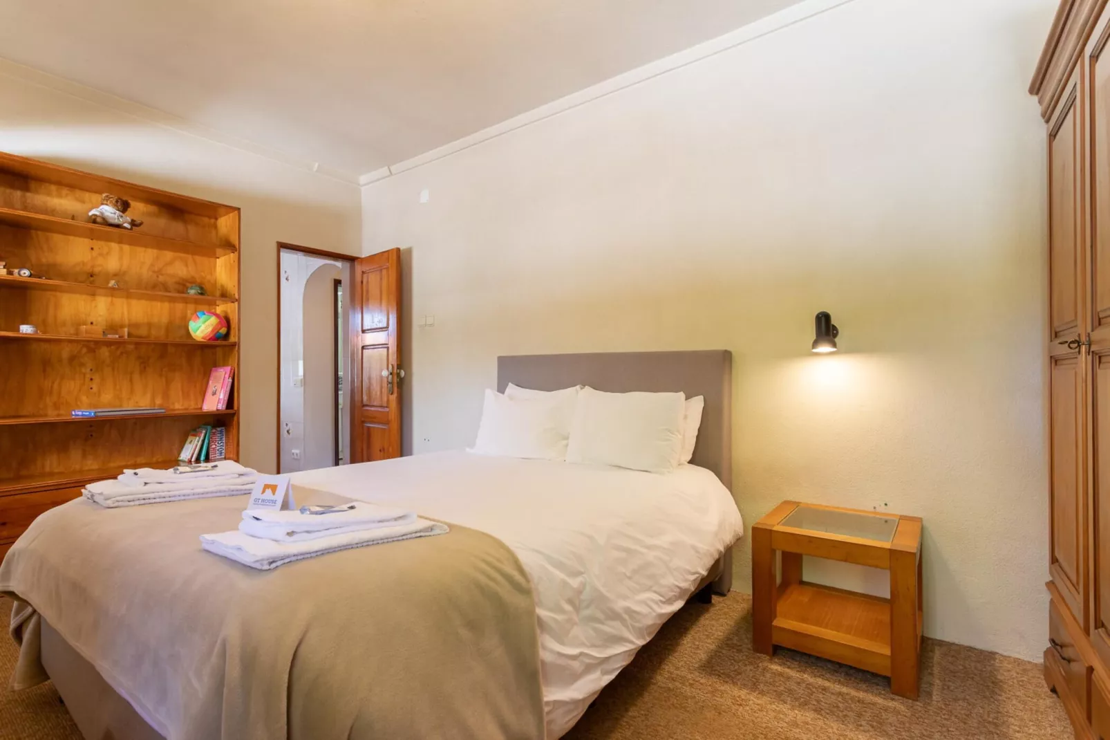 Charming  House and Terrace By Gt House-Slaapkamer