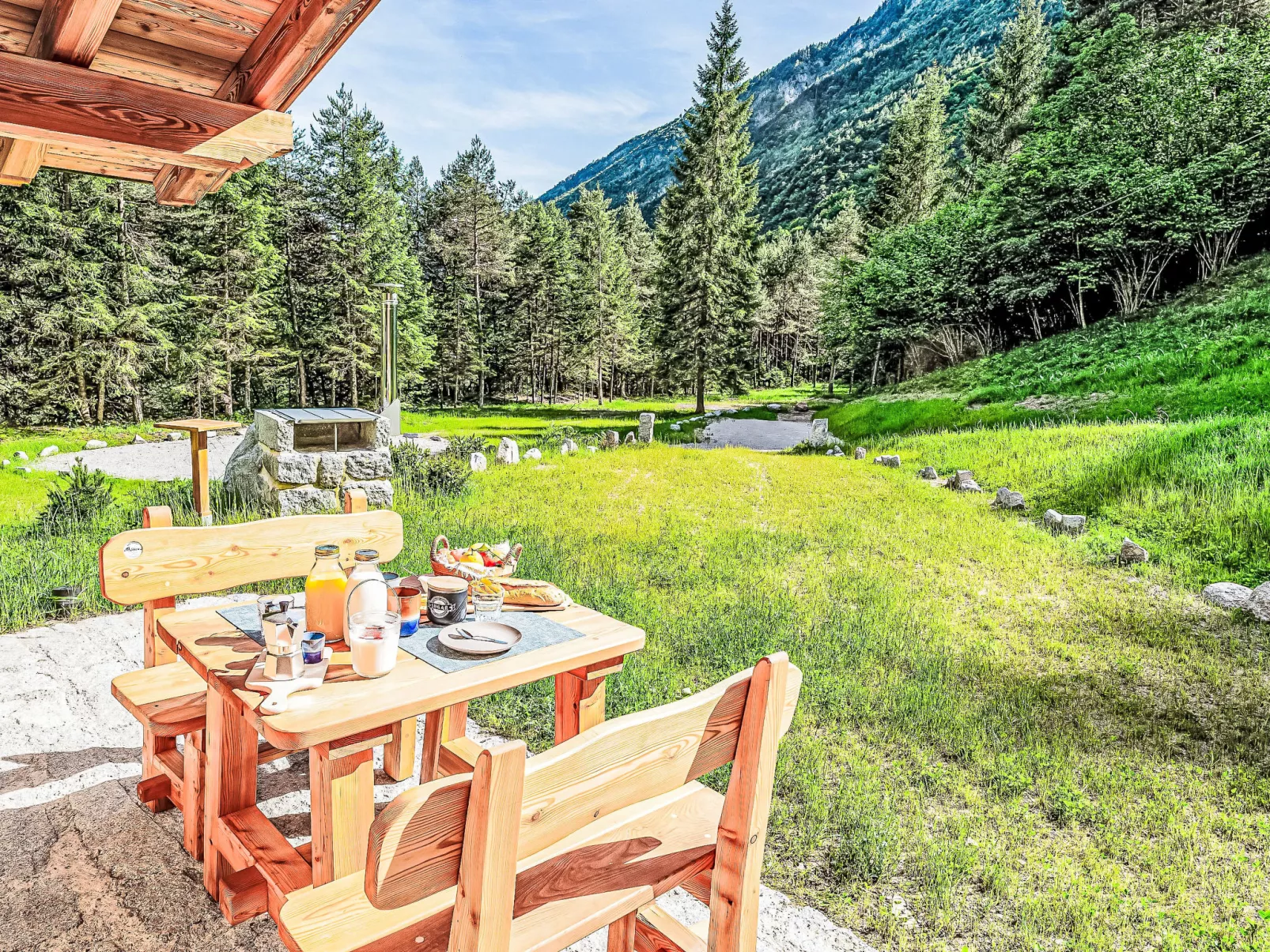 La Granda e la Piciola-Buiten