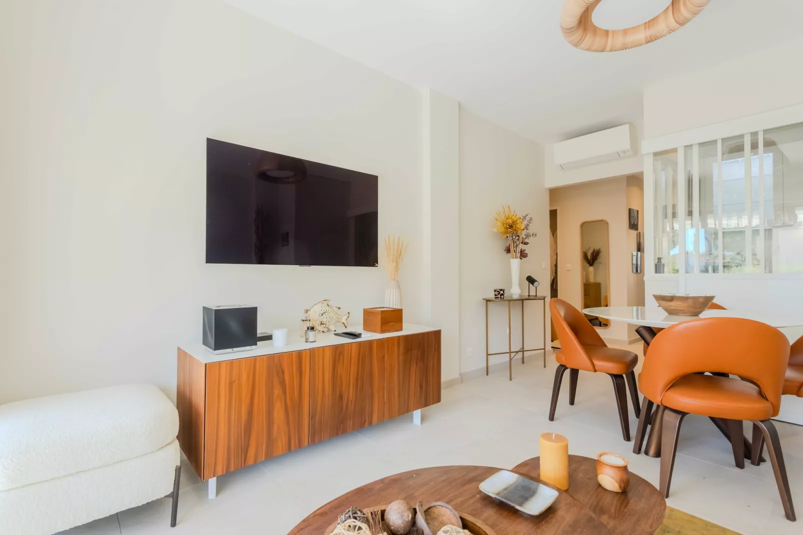 MB-2-PINS-M-Niet-getagd