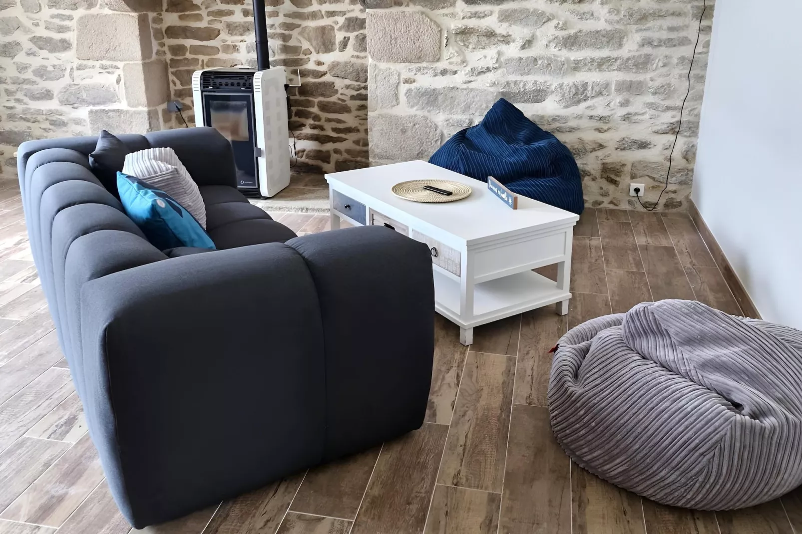 Maison de ville avec terrasse/jardin Guerlesquin - Woonkamer