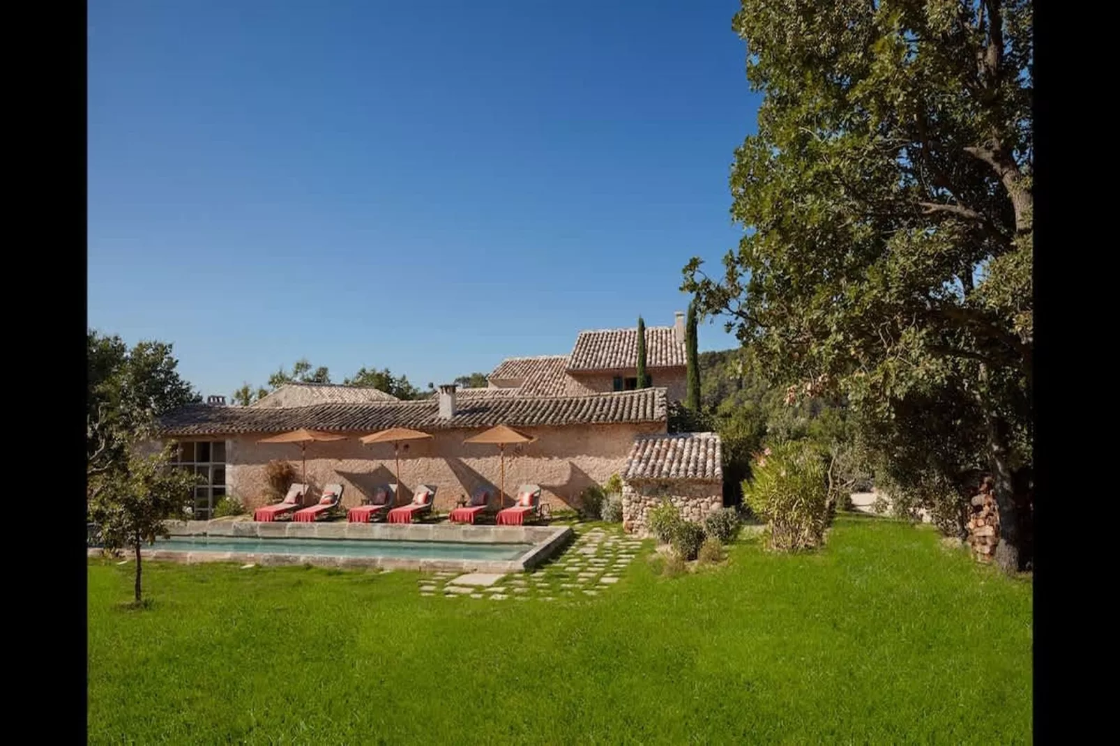 Villa de charme confort au milieu des vignes du Lubéron-Tuinen zomer