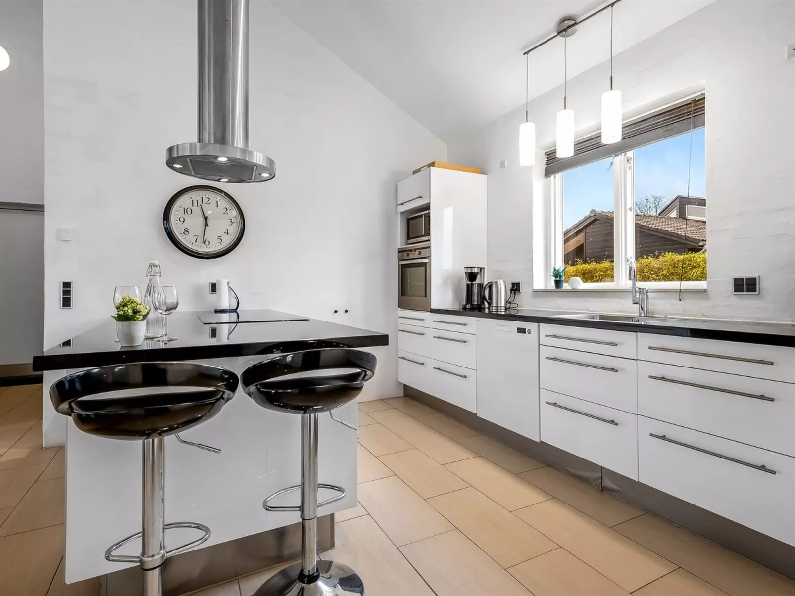 "Synne" - 350m from the sea-Binnen