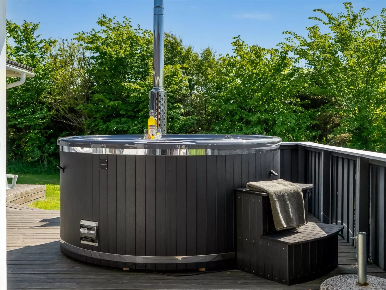 "Annvy" - 875m from the sea - Binnen