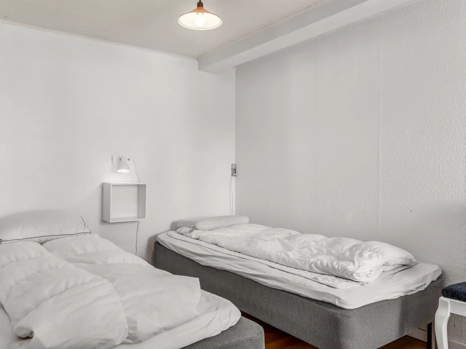 "Spase" - 23km from the sea - Binnen