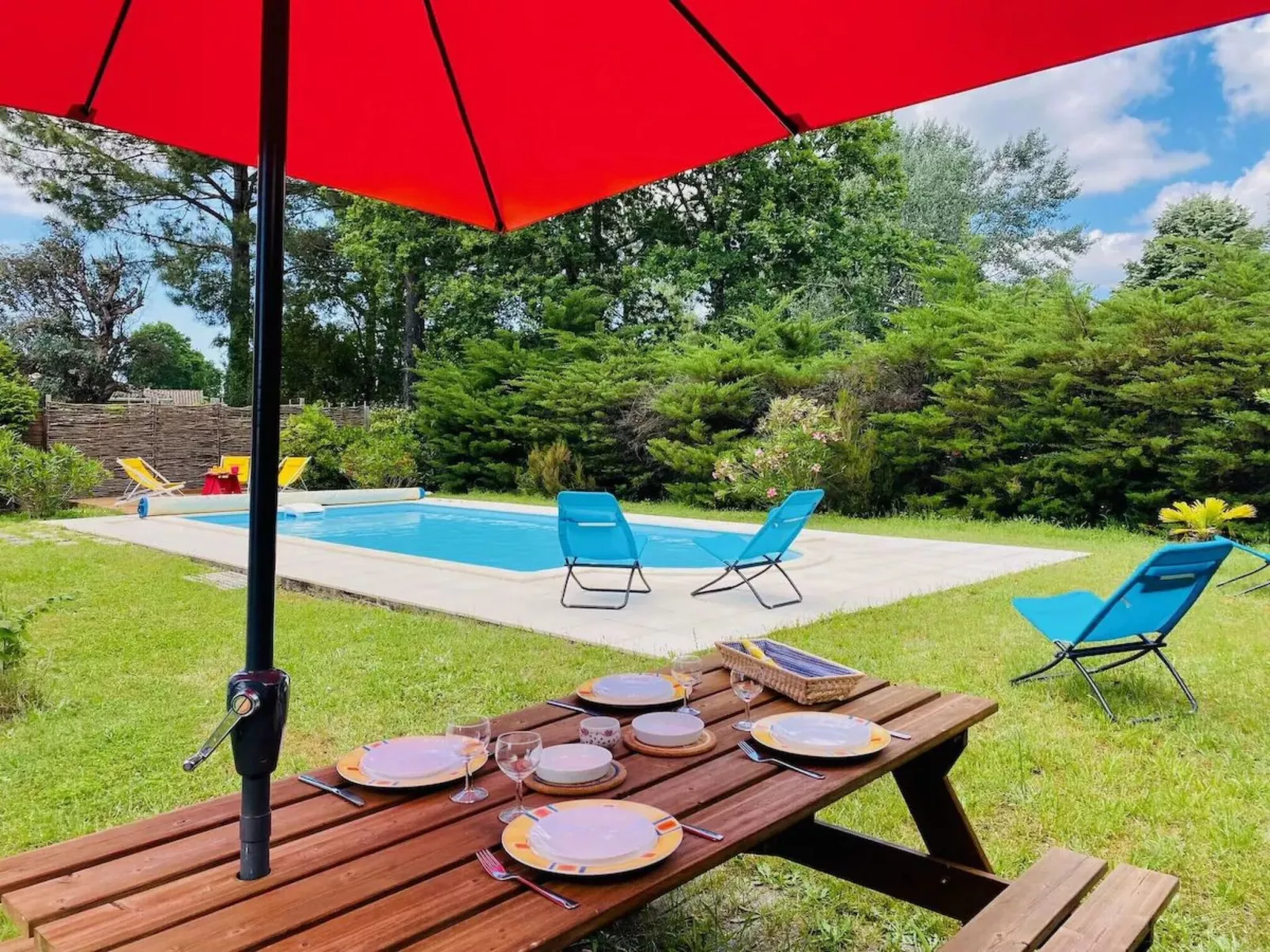 Swimmingpool - Strand - Geschäfte - Image-tags.info