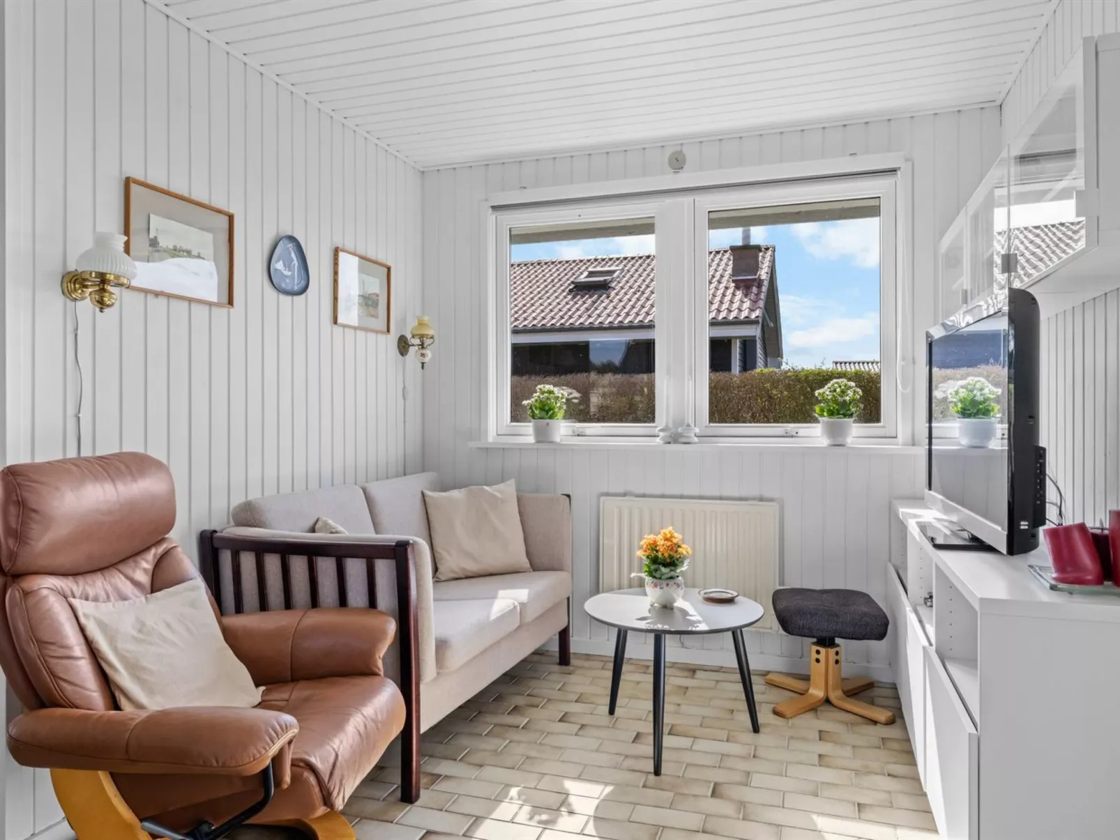 "Edeltraud" - 100m from the sea - Binnen