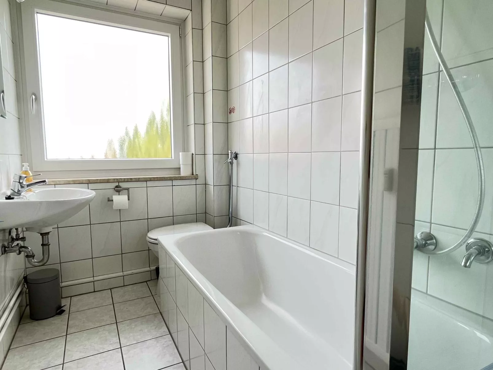 SAD152 - Image-tags.info