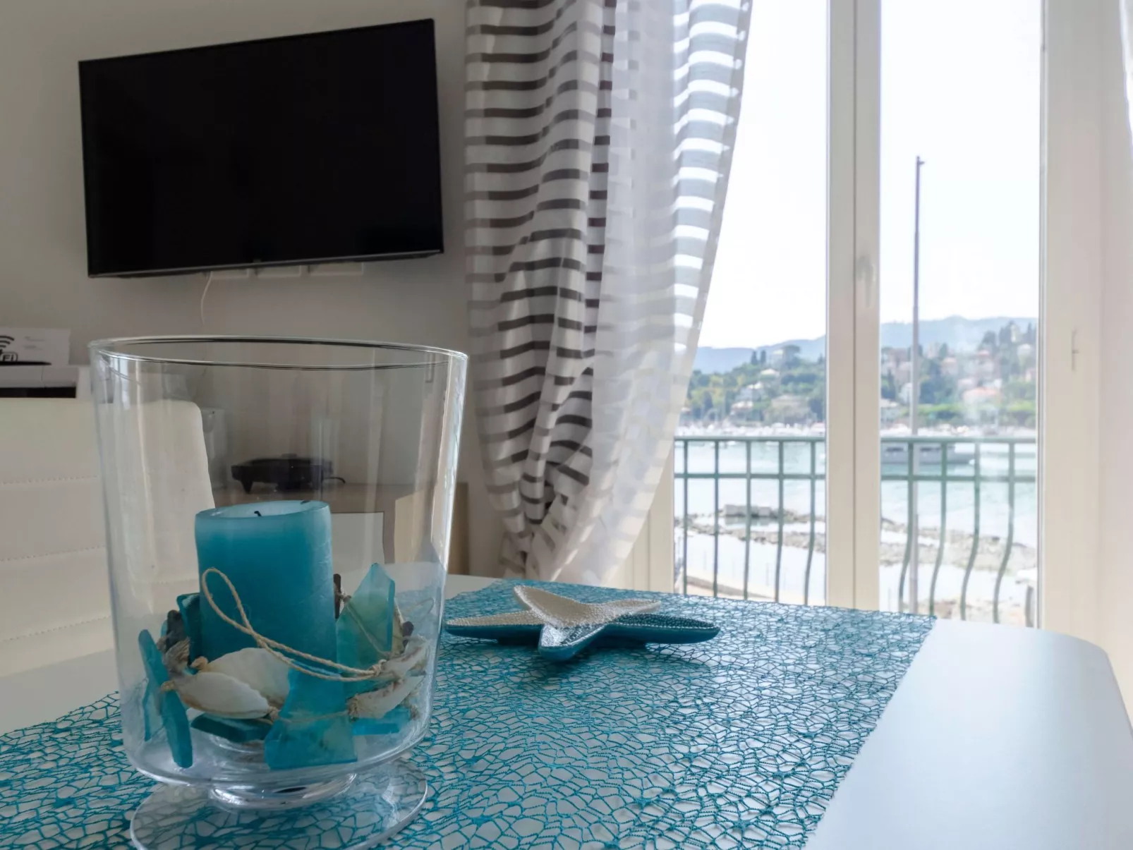 Wohnung mit Meerblick und privater Garage - Image-tags.info