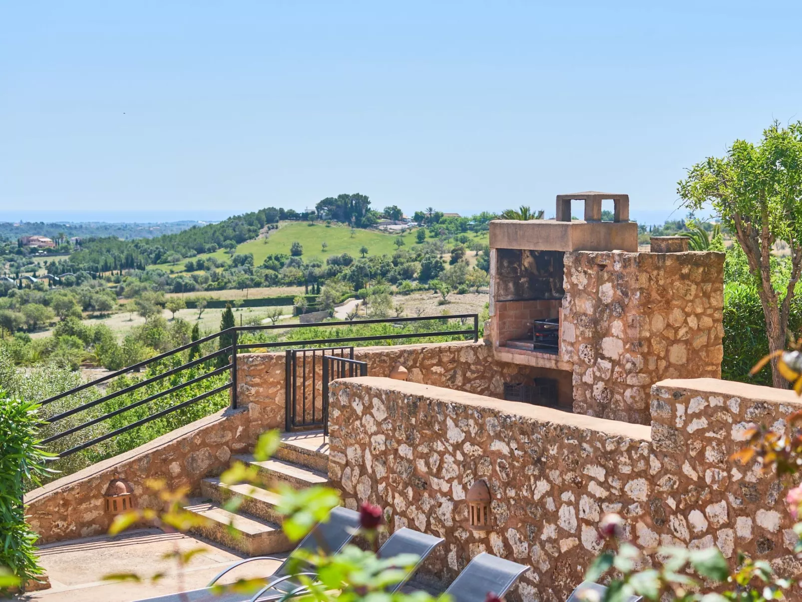 Penya Redona - Buiten