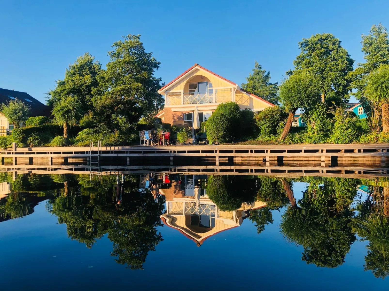 Ferienvilla Sudersee direkt am Wasser - Image-tags.info