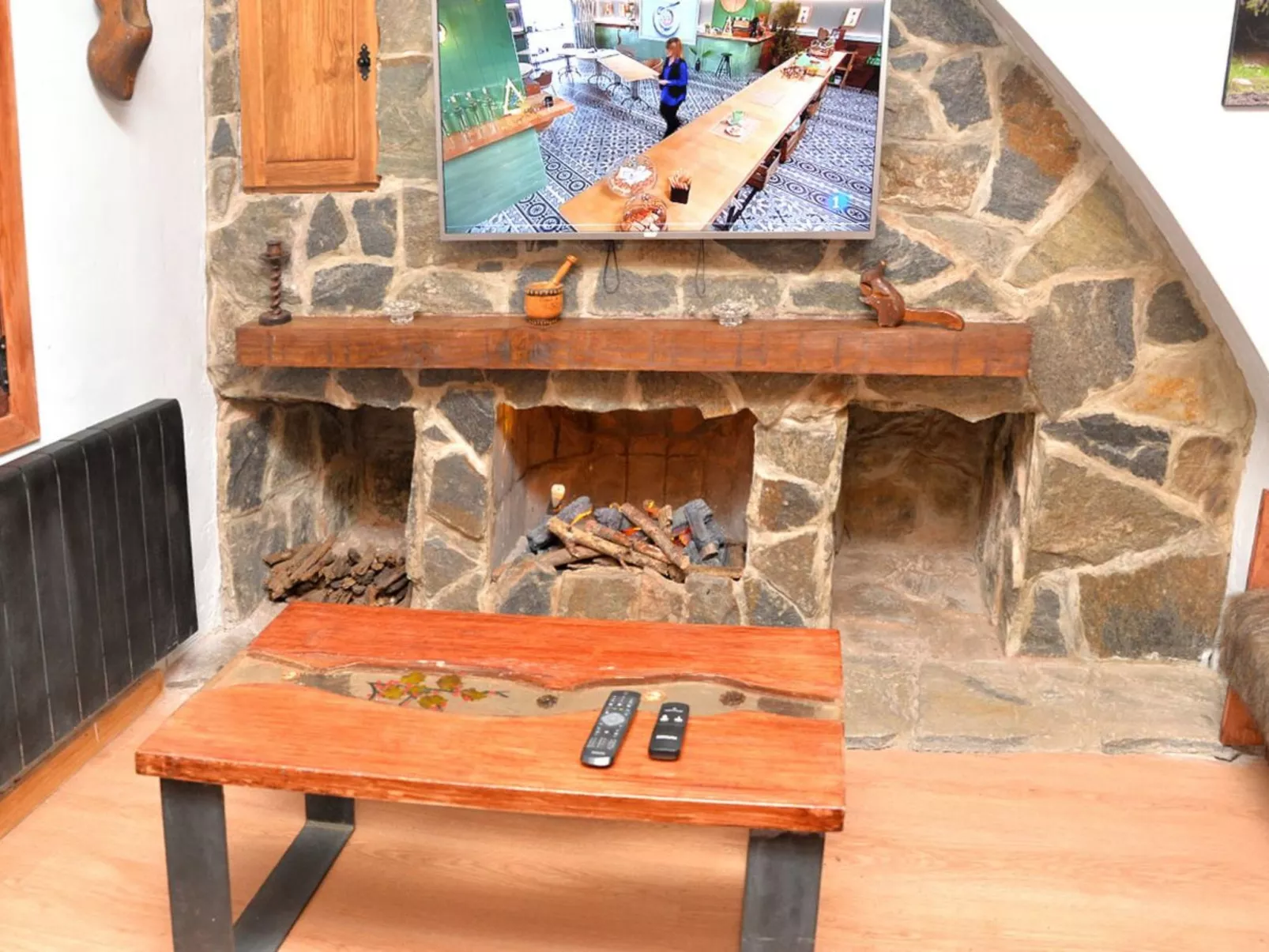 Rustikal-moderne Wohnung für 6 Personen - Pobla de Lillet - Image-tags.info