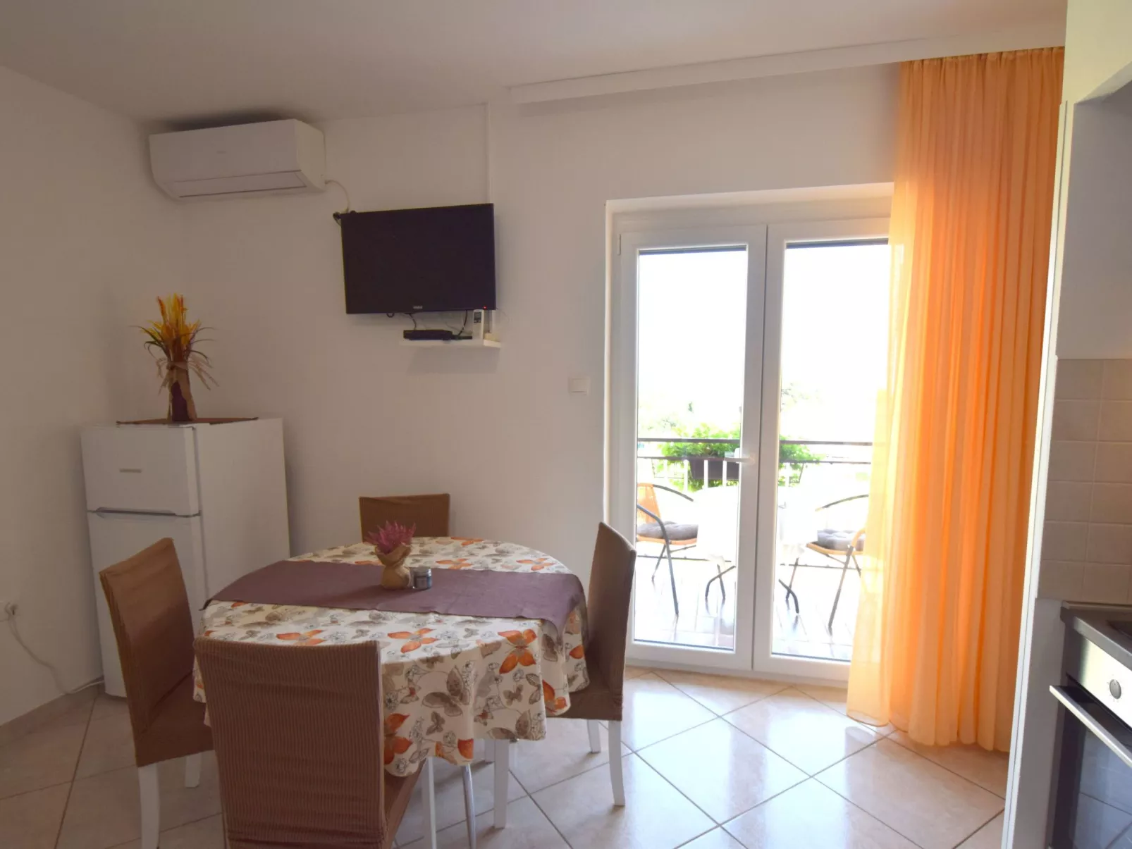 "Jospia4" mit privatem Balkon - Image-tags.info