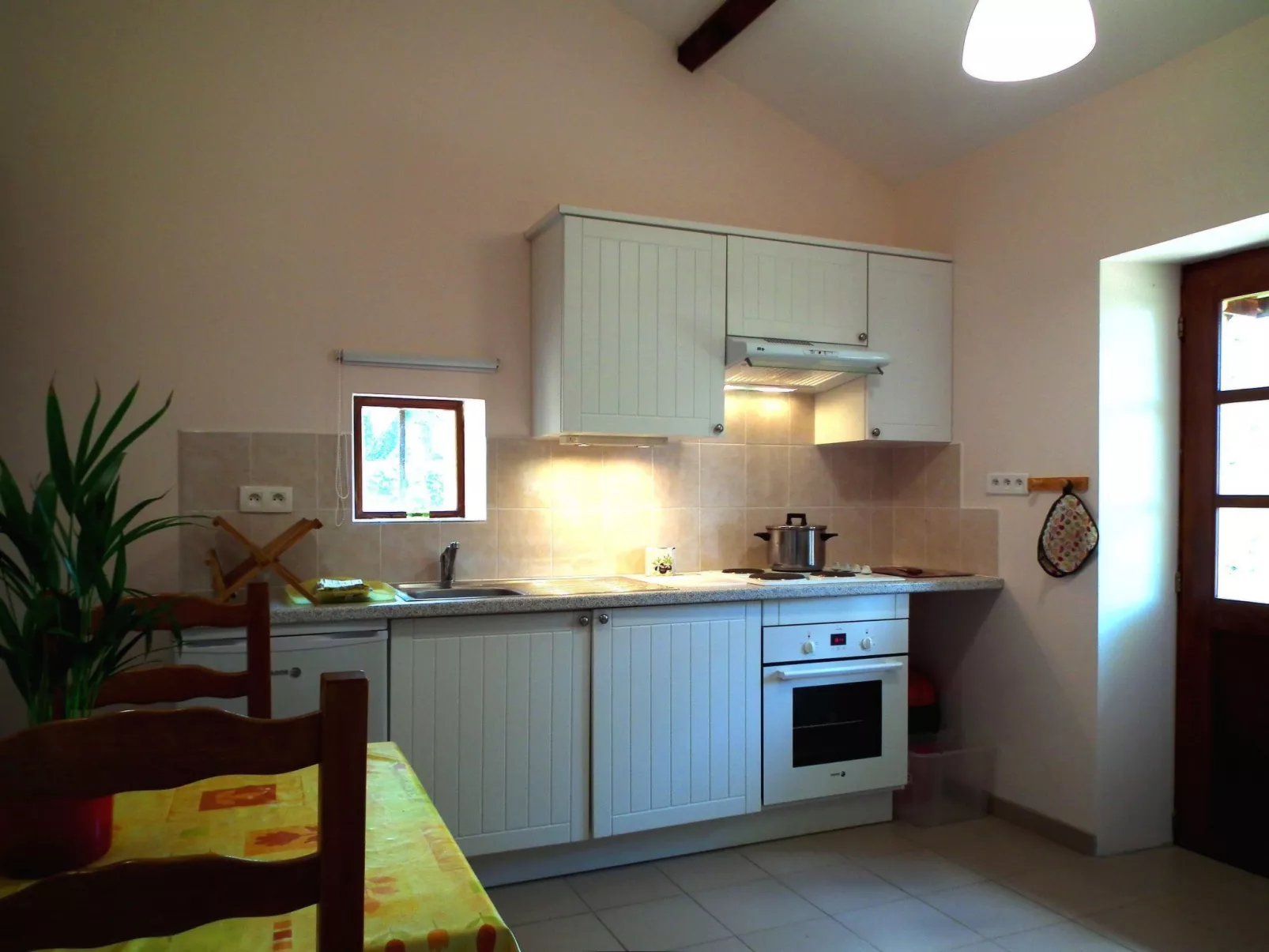 Domaine "Le Fournil" mit Jacuzzi - Binnen
