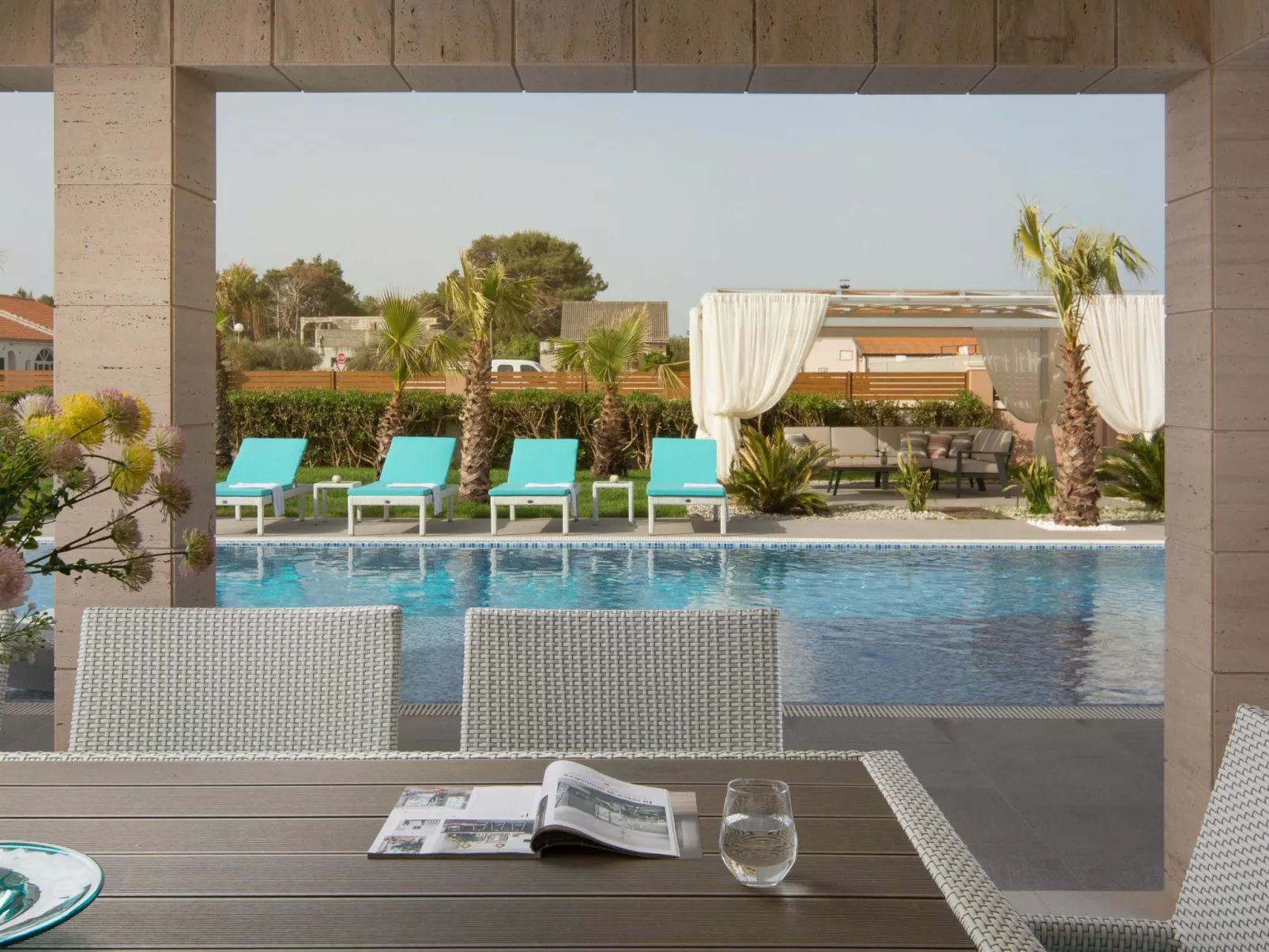 Villa Malibu Eclipse - Image-tags.info