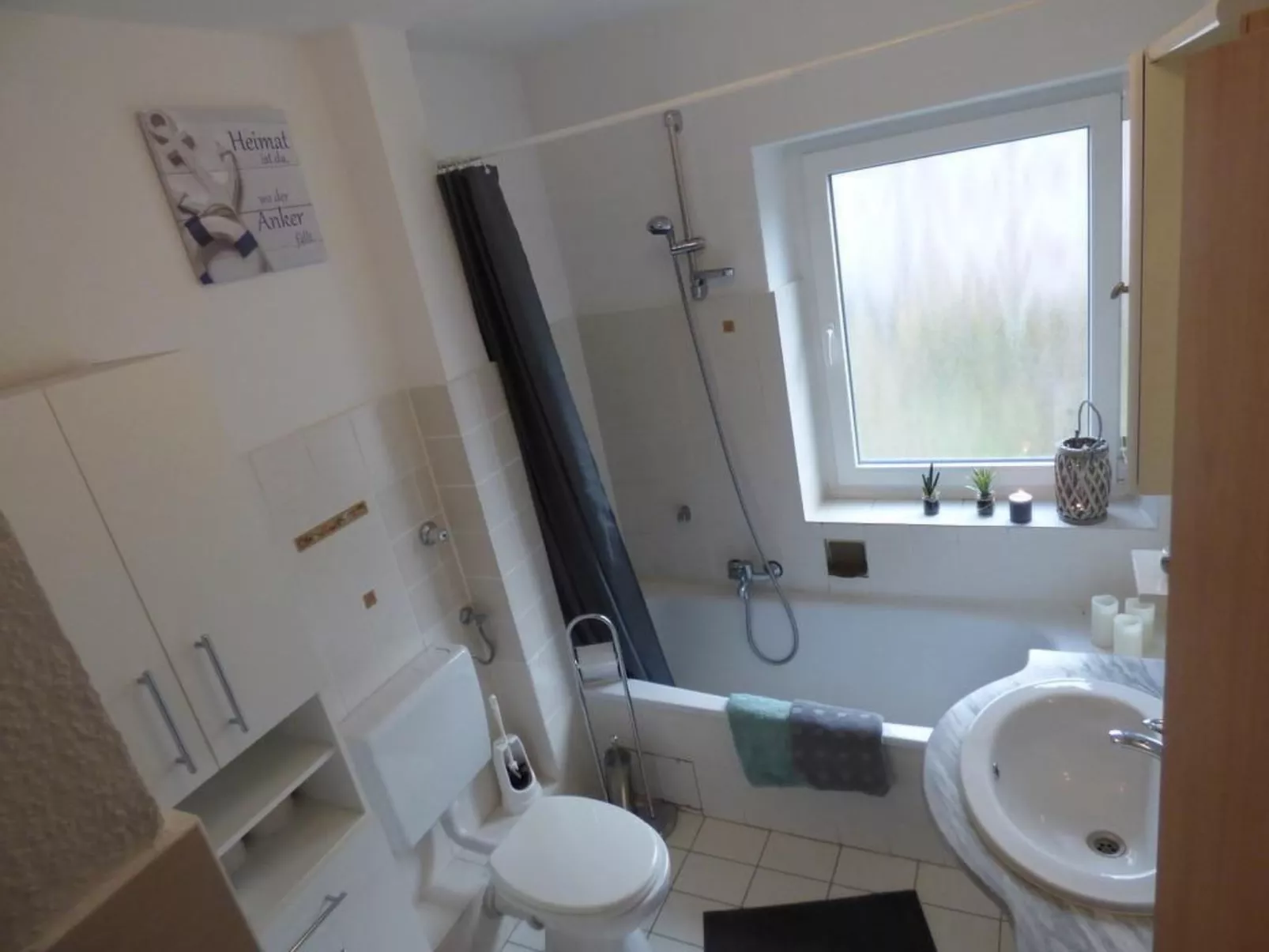 Große Ferienwohnung in Voslapp mit Garten - Image-tags.info