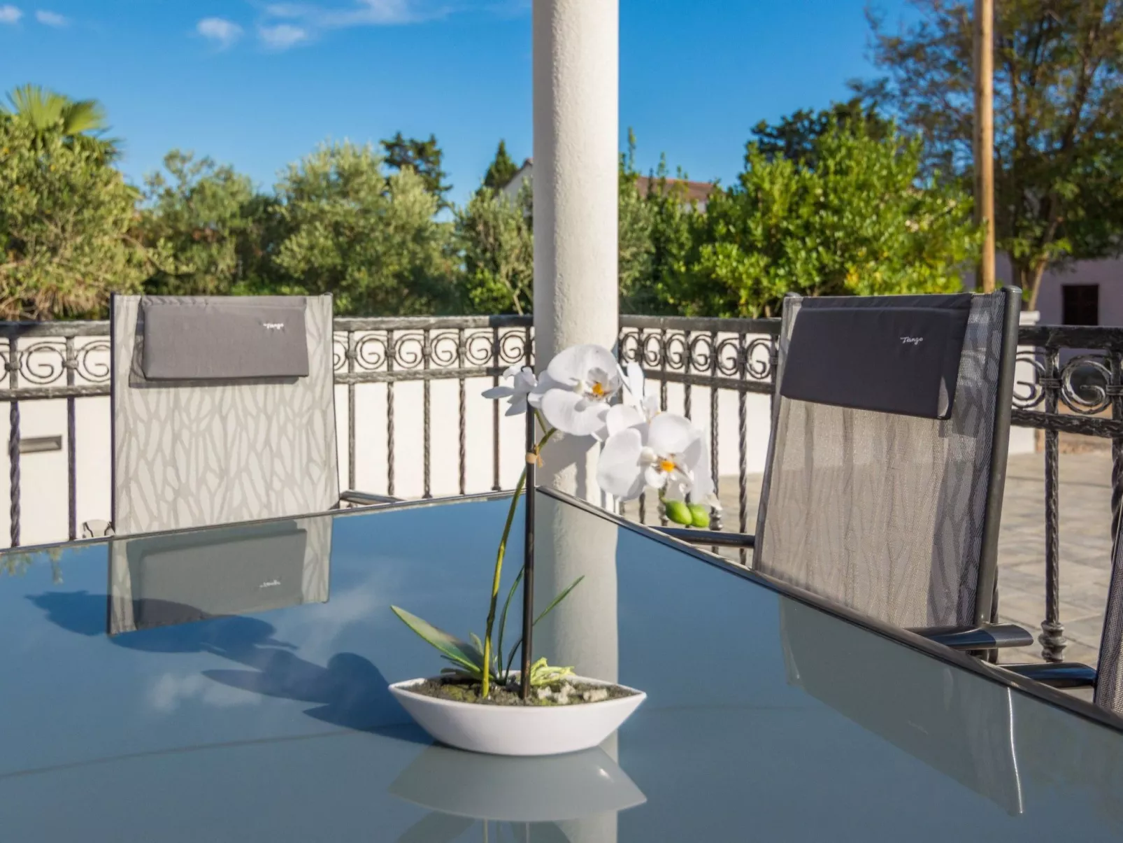 Apartment Spanic 1 - Image-tags.info