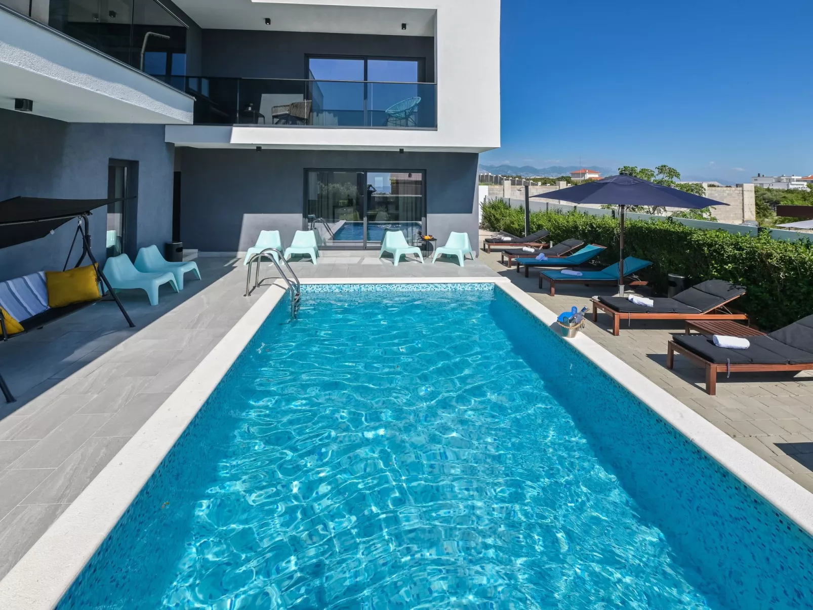 Mit Privatpool für 16 Personen ca. 160 m&sup2; in Novalja, Adriaküste Kroatien