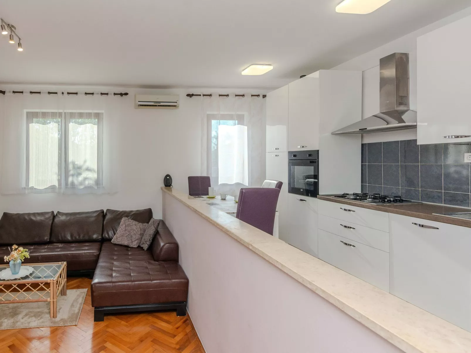 Holiday home Suric - Image-tags.info