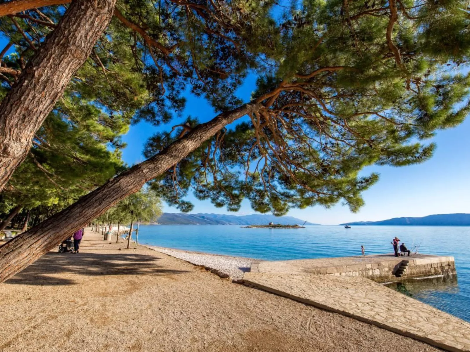 Wohnung "Zayml Povile" mit Blick auf das Wasser - Image-tags.info