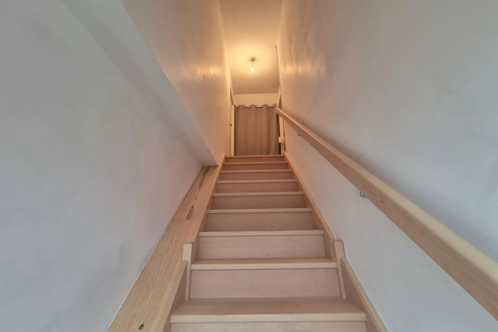 Studio au 1er étage - Trap