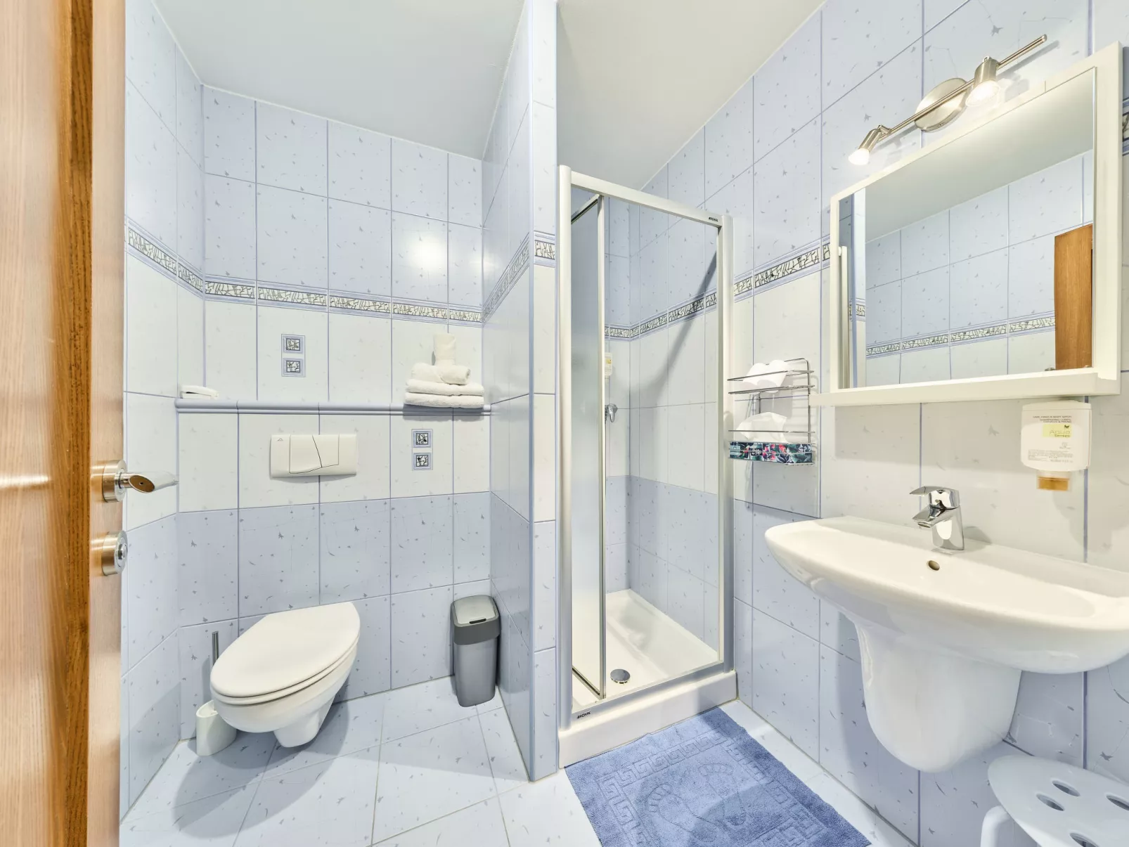 Vysoké nad Jizerou - Binnen