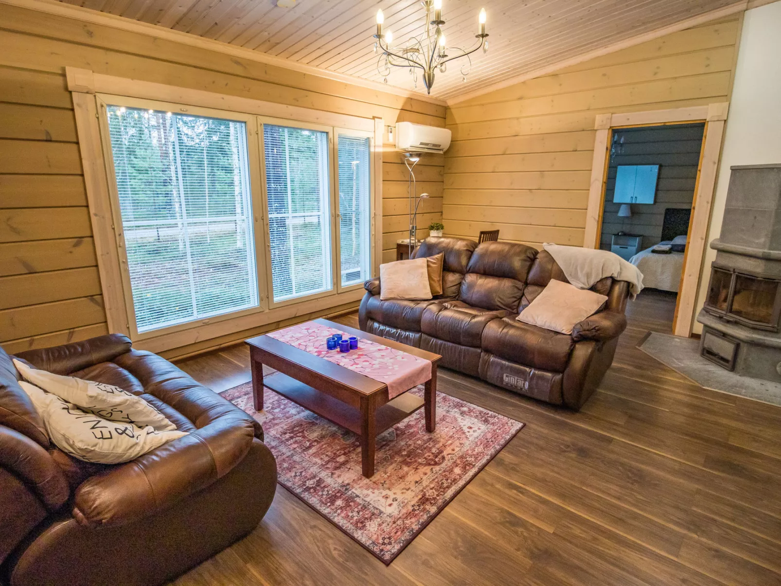 Villa wilhelmiina - Binnen