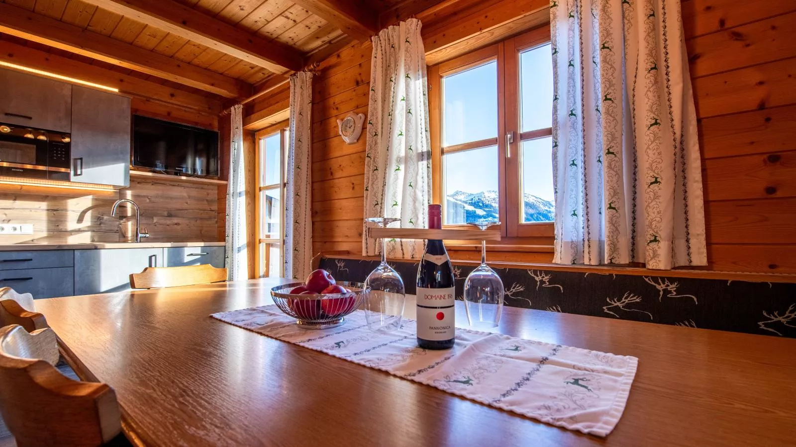 Hühneregg - Eetkamer