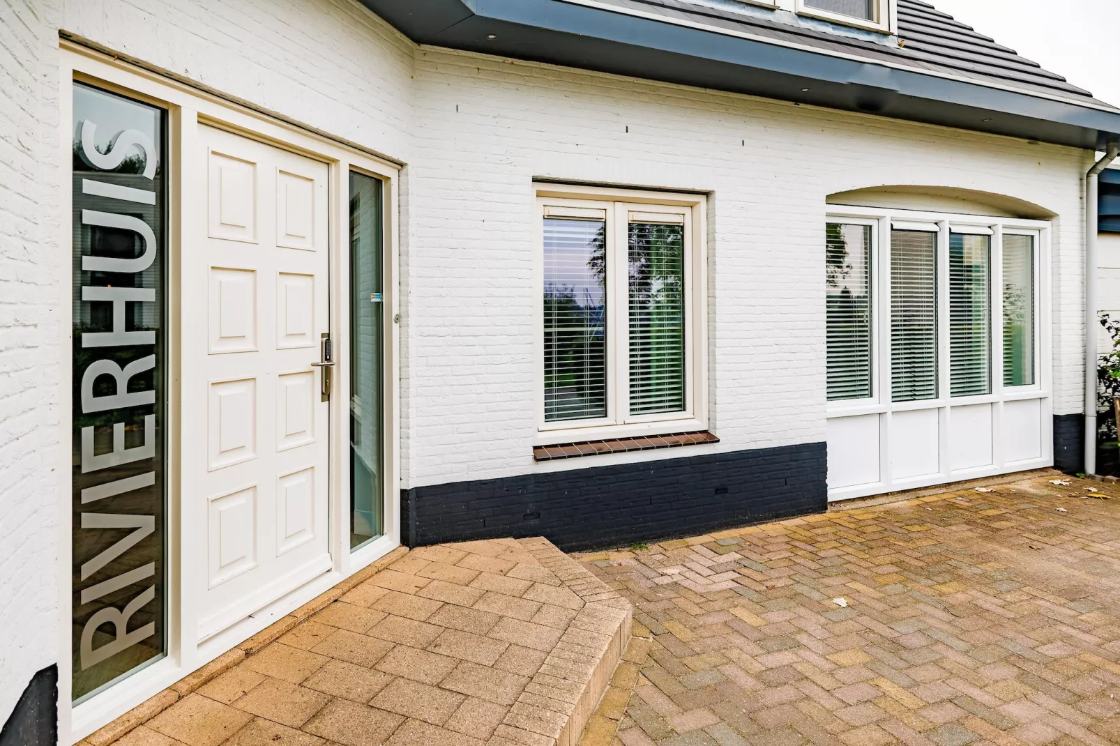 Vakantiepark Eiland van Maurik 4-Buitenkant zomer