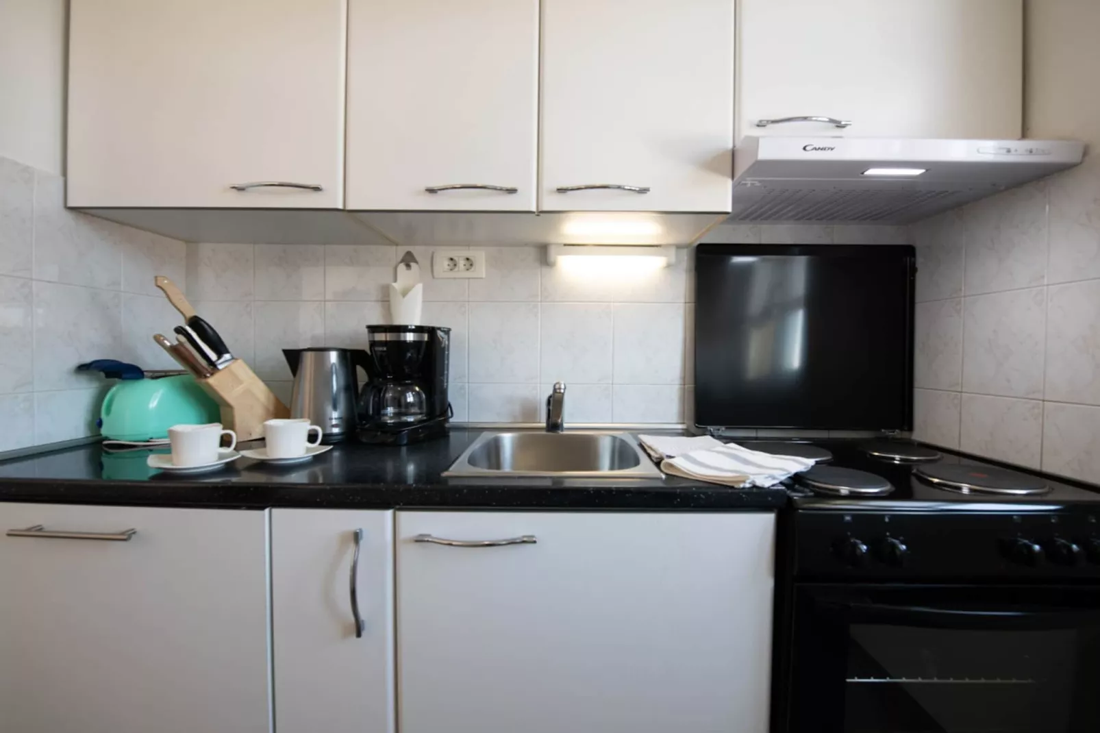 Apartments Mirjana IKA - One Bedroom Apartment With Balcony And Sea View (A2) - Keuken