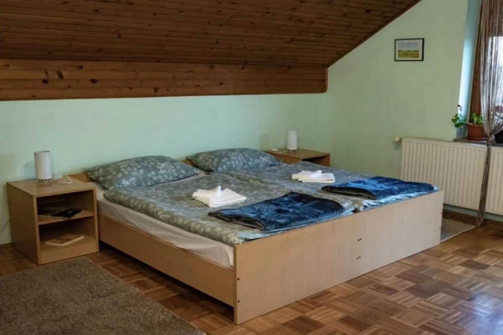 One Bedroom Magic Room (1)-Slaapkamer