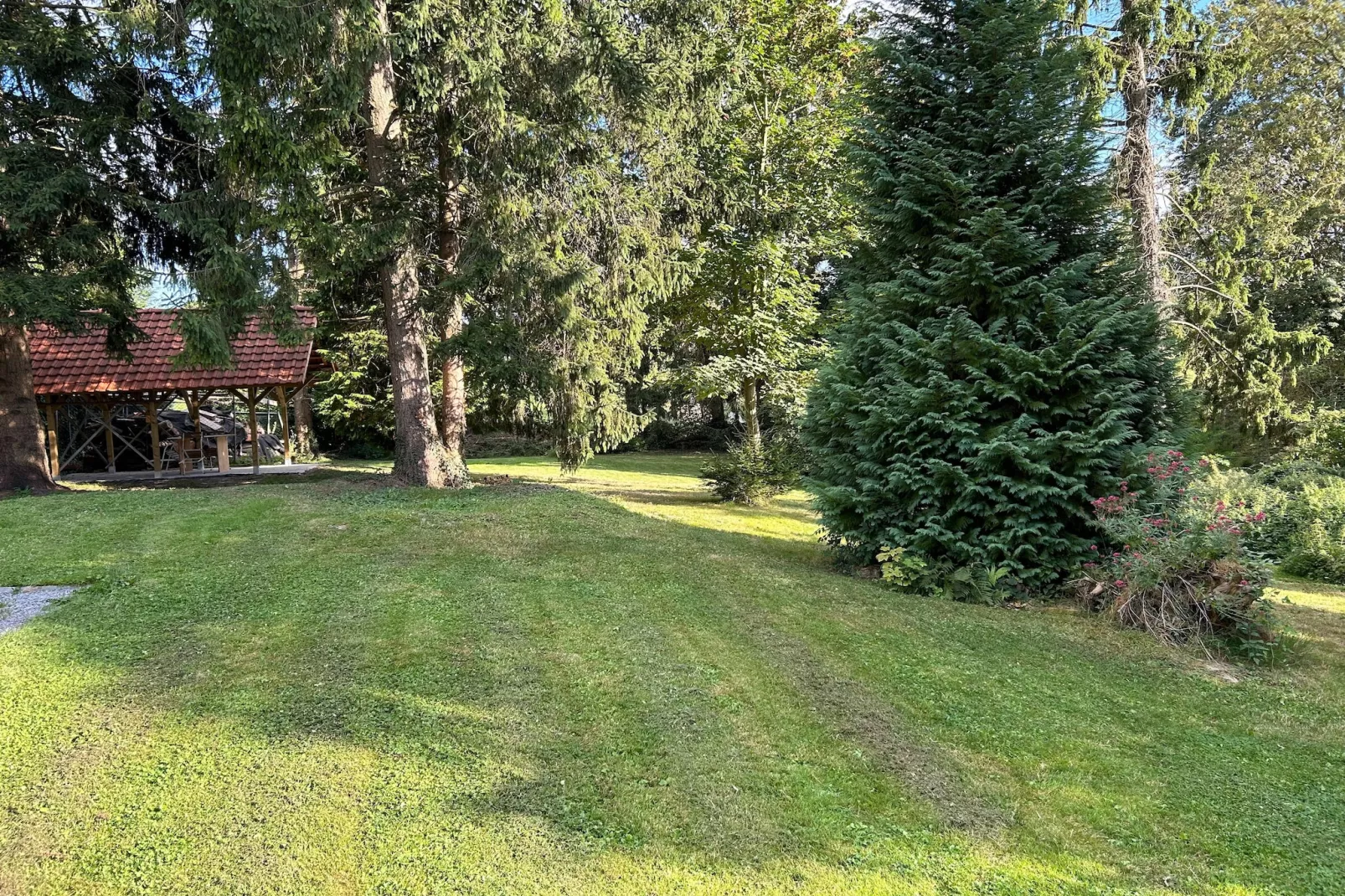 L'Ecureuil Blanc - Tuinen zomer