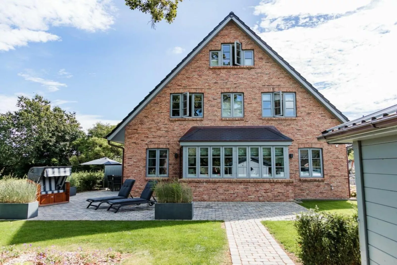 614005 - Buitenkant zomer