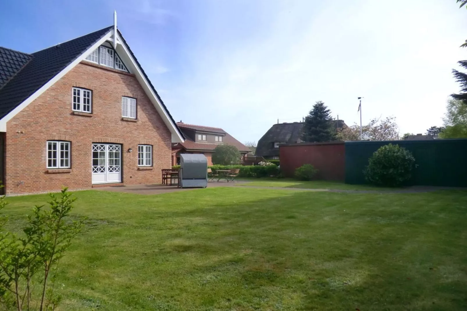 183591-Buitenkant zomer