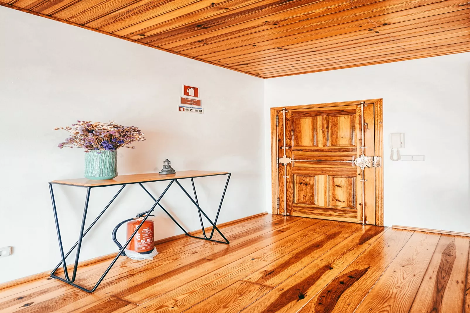 Apolónia Train Spot By Gt House - Overloop