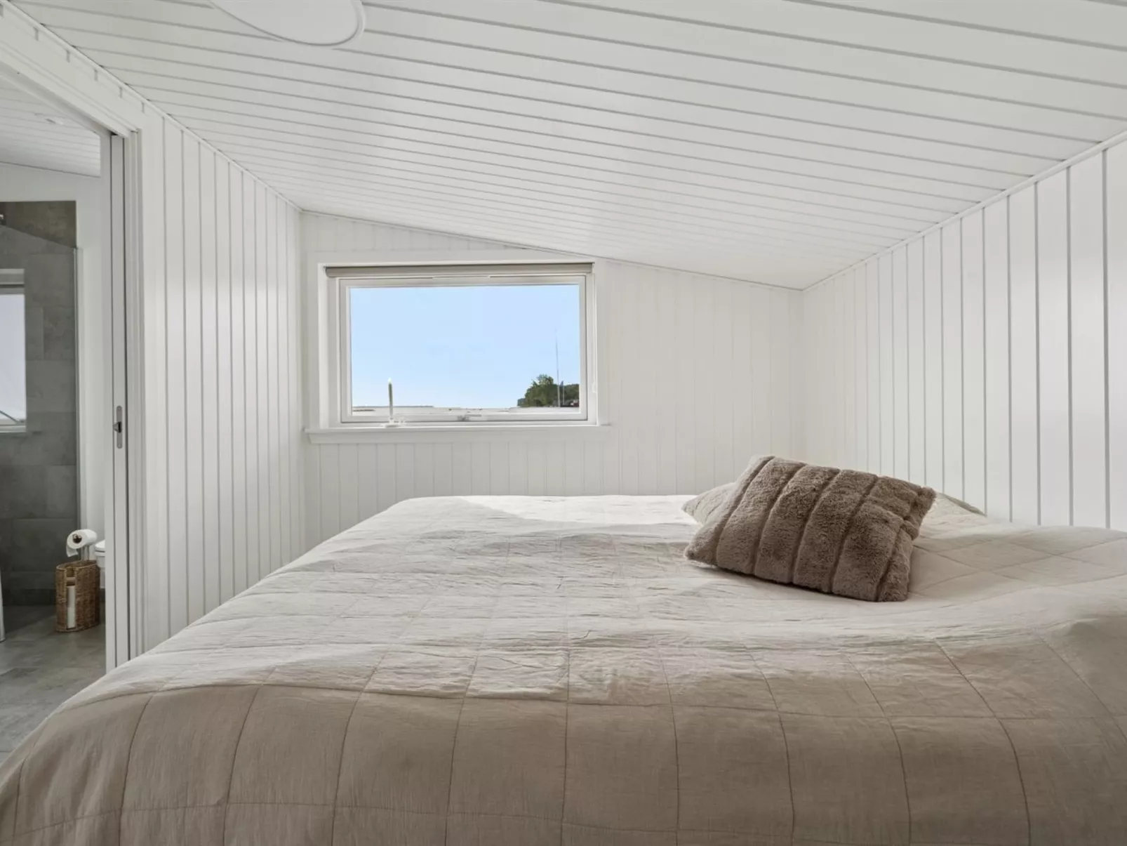 "Eljas" - 10m from the sea-Binnen