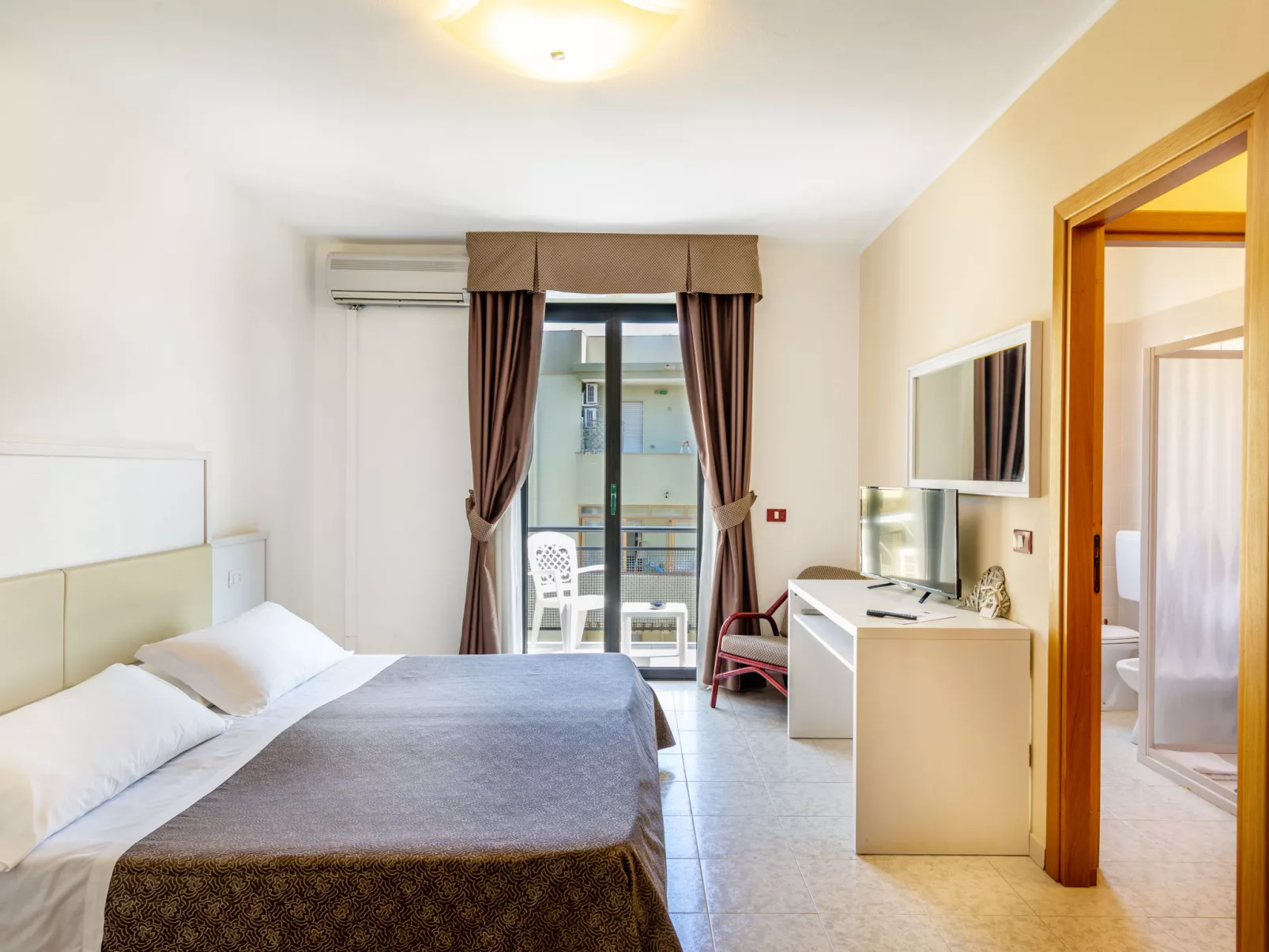 Rina Sea Apartments-Binnen