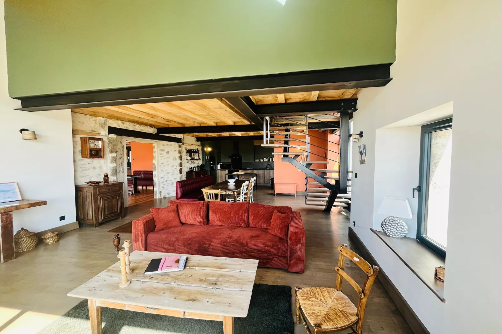 Maison de Vacances XXL Gouville sur mer-Woonkamer