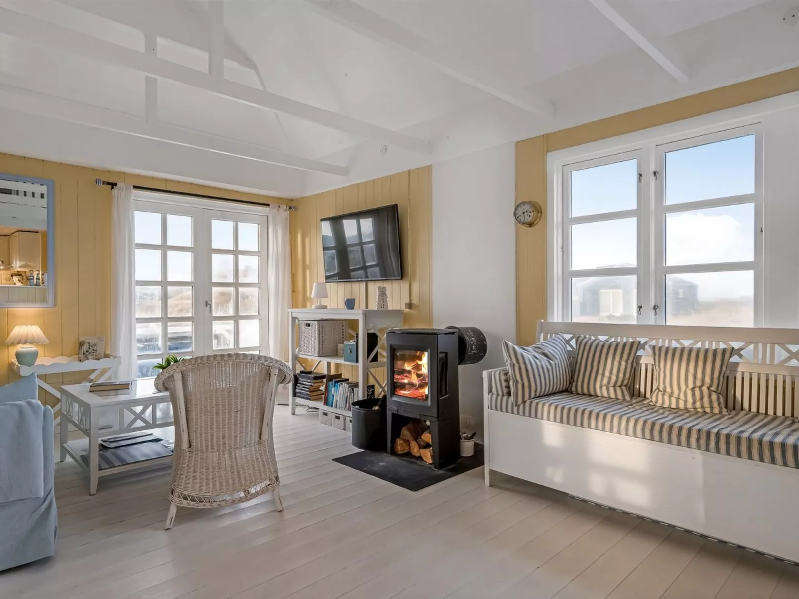 "Åsta" - 200m from the sea-Binnen