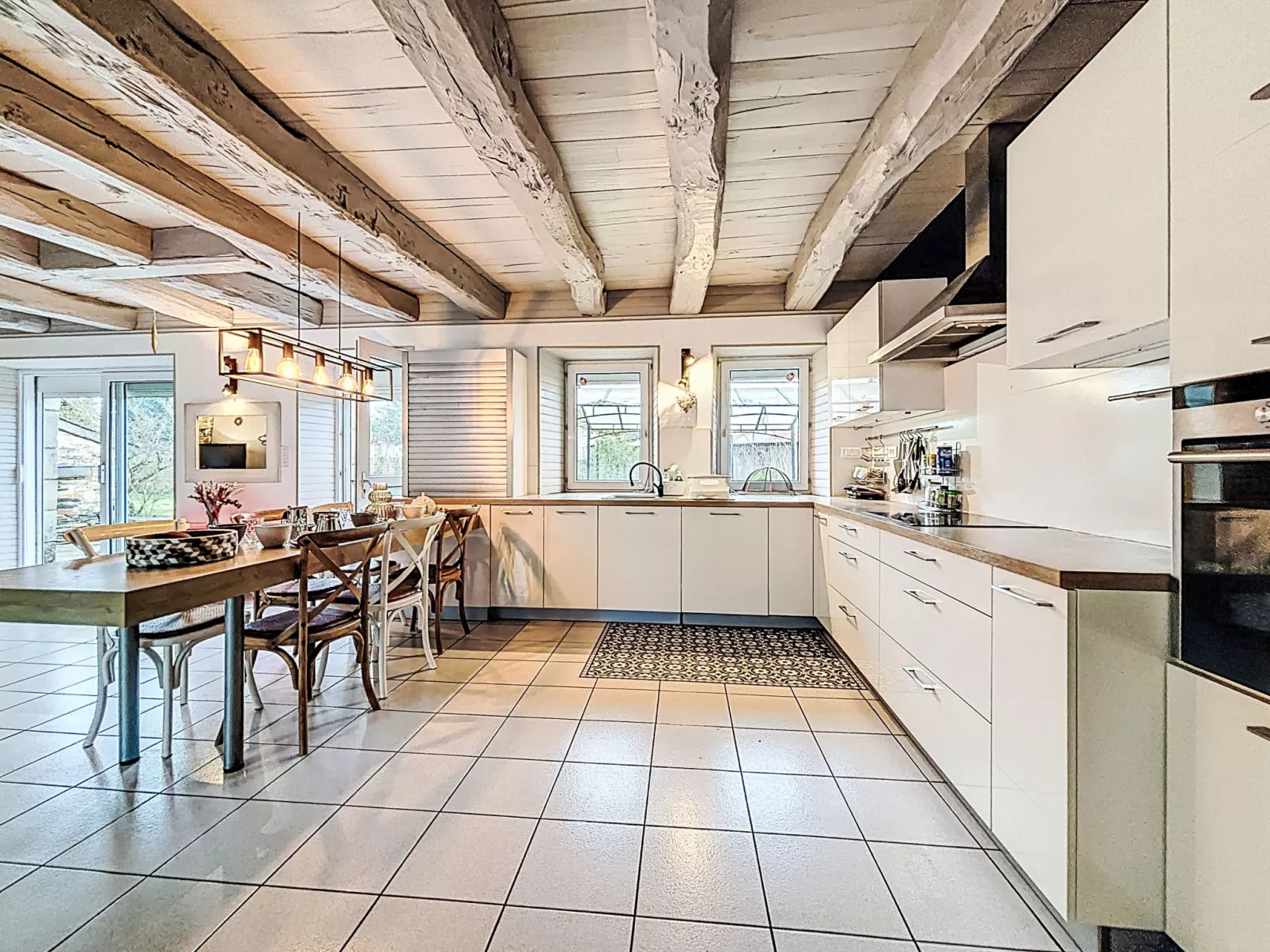 Maison du Paradis - Binnen