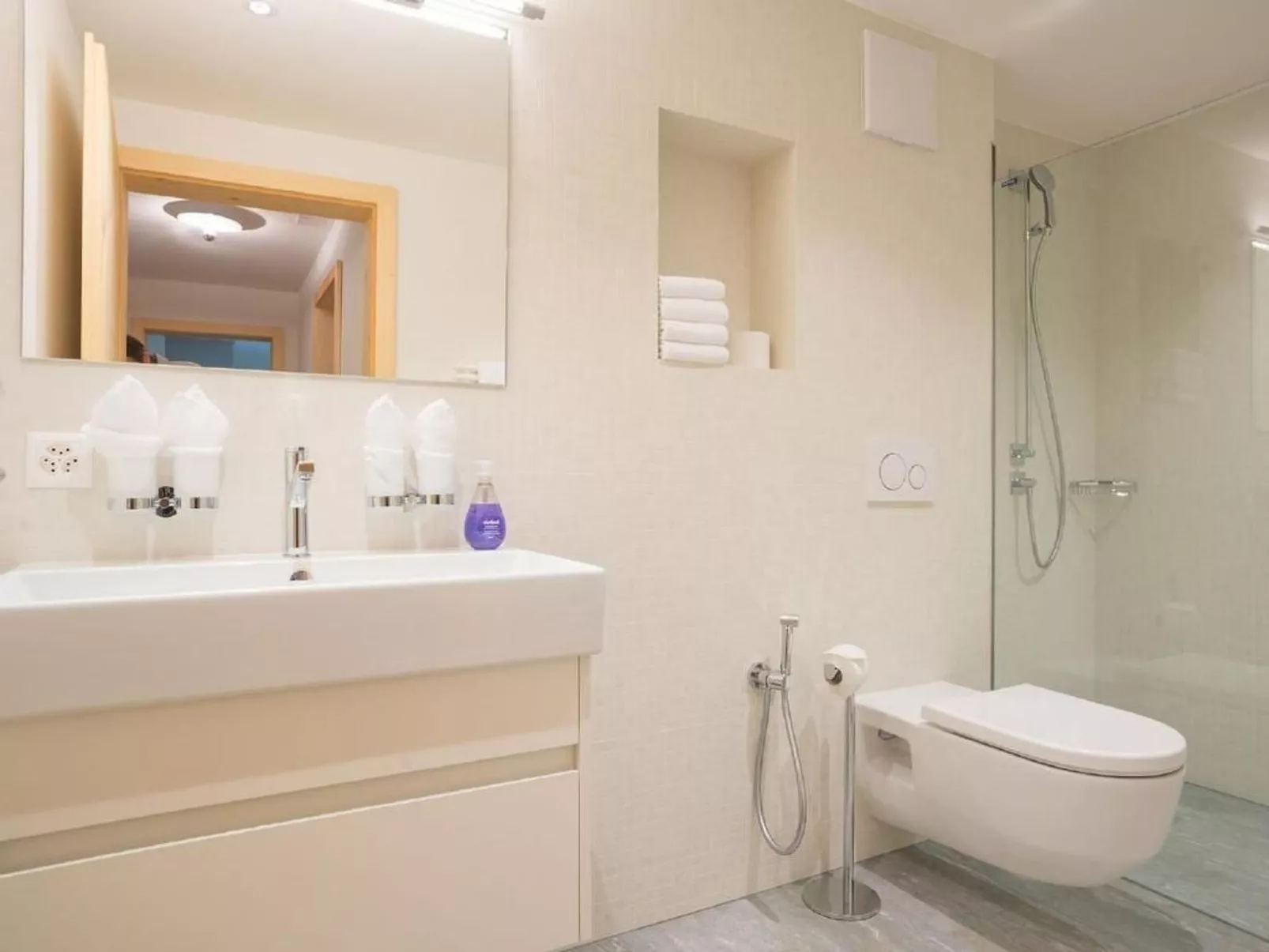 Chesa Curtinella 14 - Image-tags.info