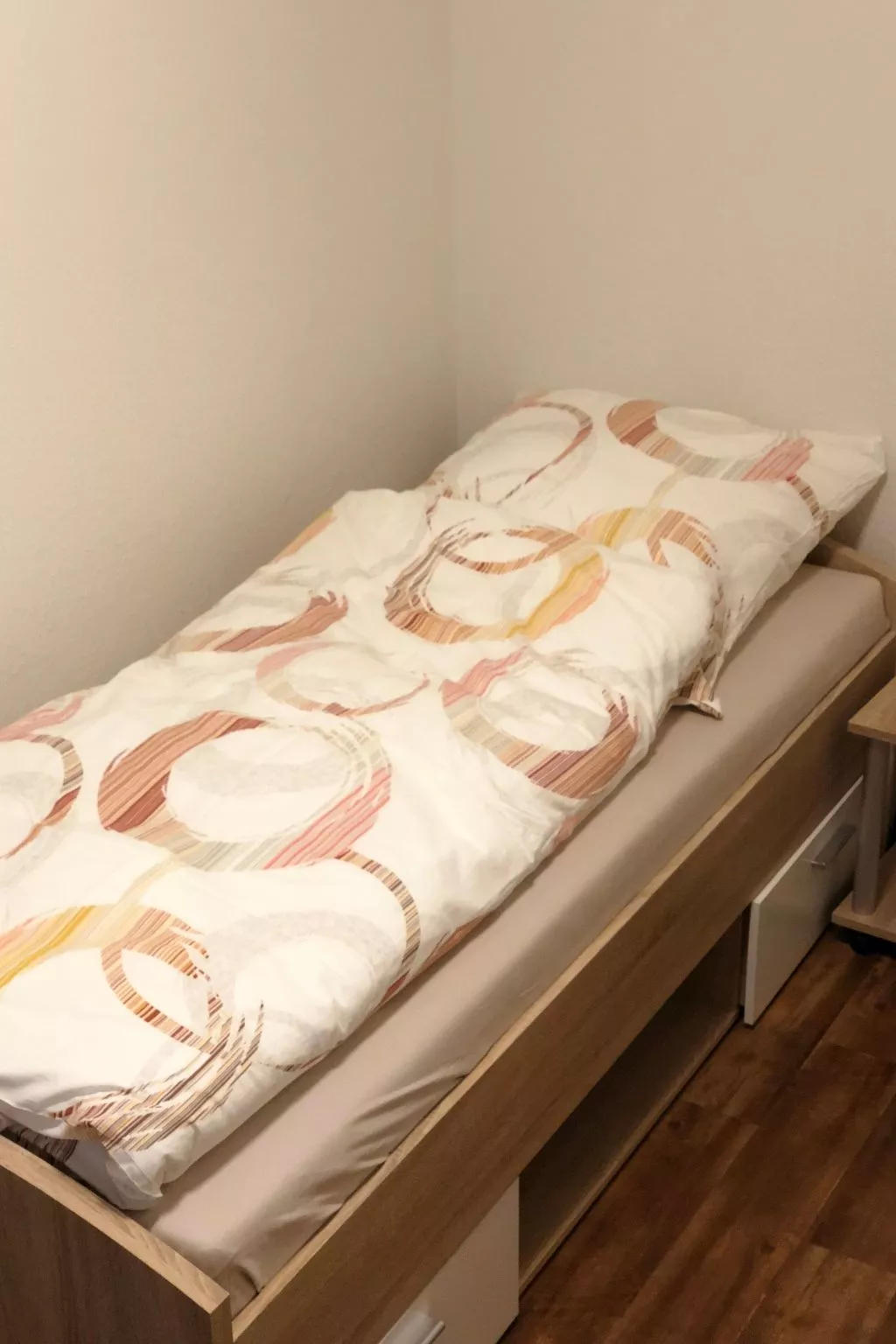 "Heidelerche" direkt am Stausee - Image-tags.info