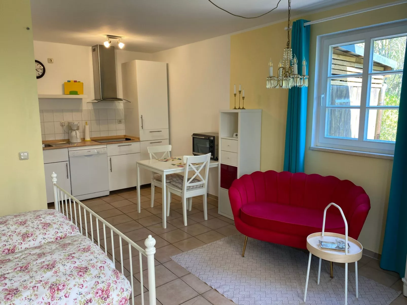 Großzügiges Studio in einem kleinen Fachwerkhaus - Image-tags.info