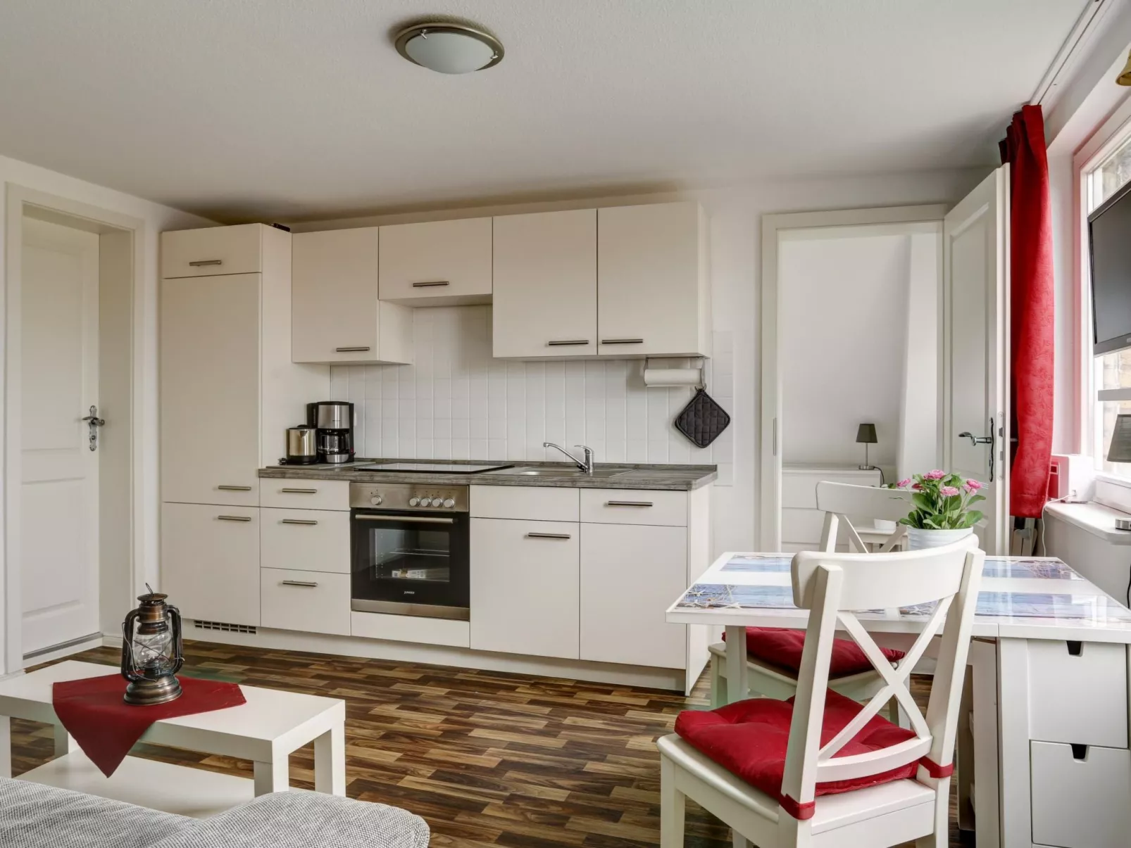 Wohnung für sechs Personen im Dachgeschoss - Image-tags.info