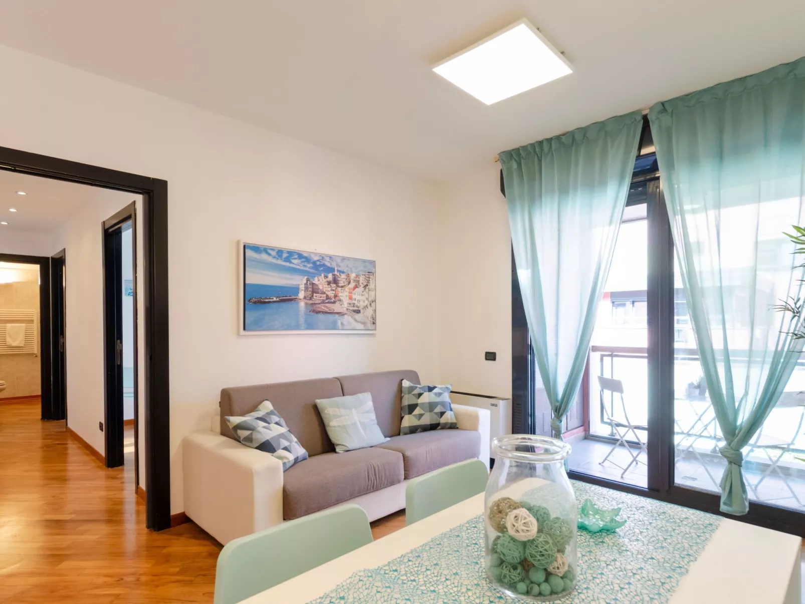 Dock of the Bay Genova, 2b 1b, 2 garage e balcone - Image-tags.info