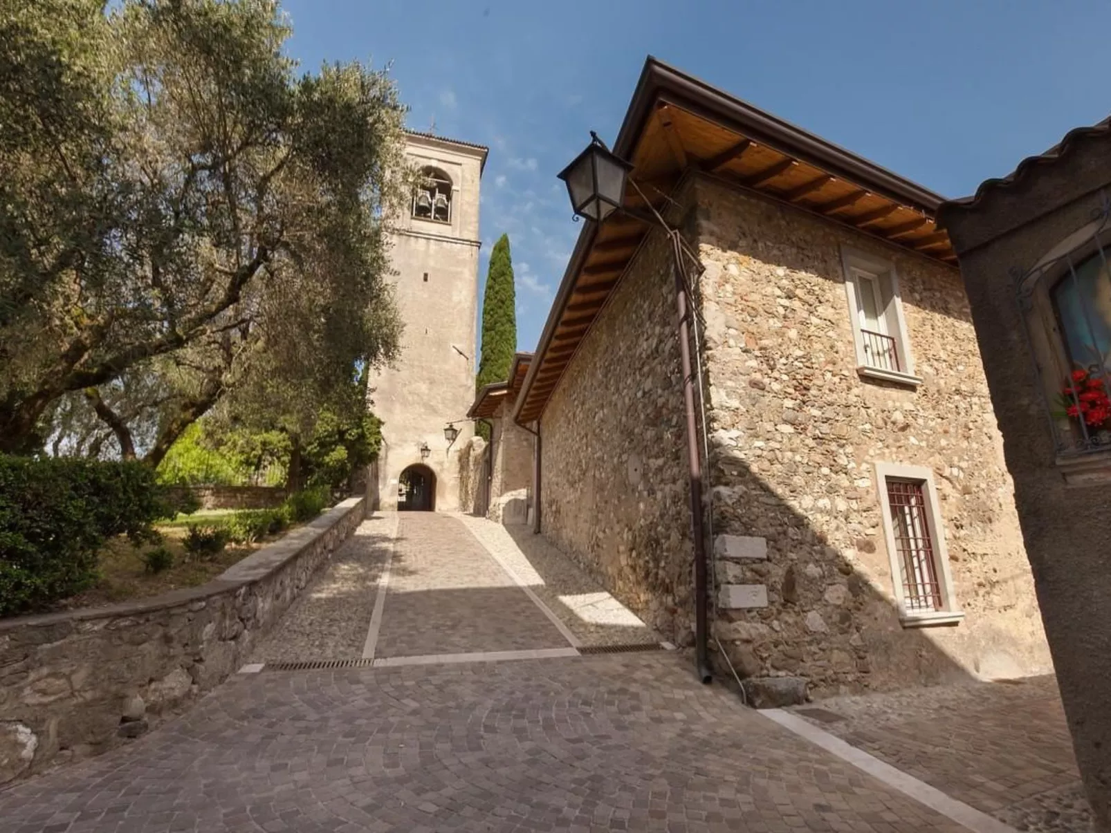 Loft in San Felice Del Benaco mit Terrasse - Image-tags.info